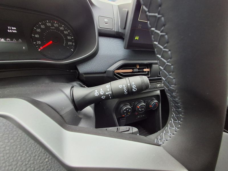 Dacia Sandero (2026) Stepway Expression Eco-G 120 - fotka 14 z 33