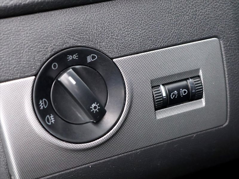 Volkswagen Multivan 2,5 TDI 96kW Comfortline - fotka 16 z 29