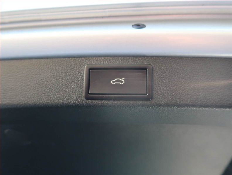 Škoda Octavia (2015) 2.0 TDI, 4X4, Automat - fotka 25 z 25