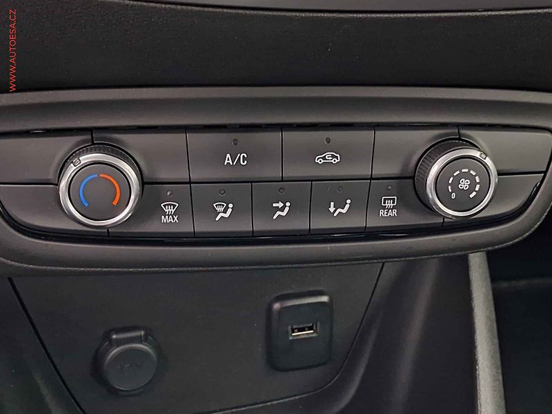 Opel Crossland X (2019) 1.2, Edition, +kola - fotka 14 z 19