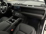 Land Rover Defender 110 D250 X-DYNAMIC SE 1. maj.  - náhled 23