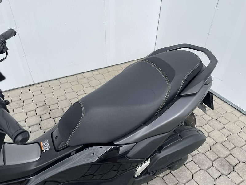 Yamaha (2026) NMAX 125 Tech Max EU5+ - fotka 7 z 10