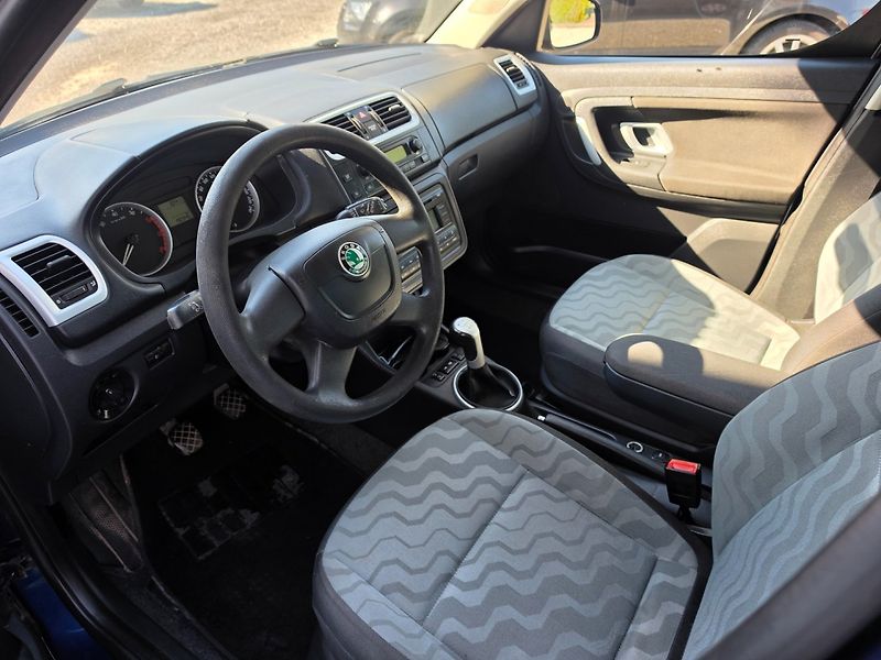 Škoda Roomster (2009) 1.4 16V Tažné - fotka 9 z 29