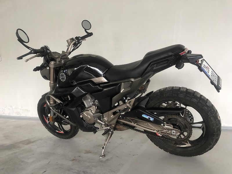 Zontes 125 G1 Scrambler - fotka 6 z 19