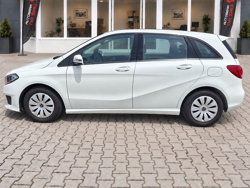 Mercedes-Benz Třídy B (2017) B 180D 80kW -S.KNIHA-SENZORY - fotka 5 z 45