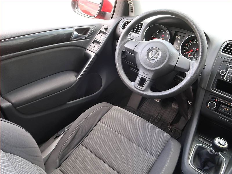 Volkswagen Golf (2011) 2.0 TDI, 4X4, Tempomat - fotka 7 z 16