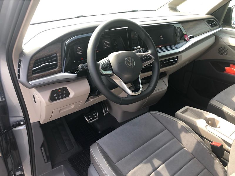 Volkswagen Multivan (2026) LONG STYLE 1,5TSI PHEV 4MOTION - fotka 5 z 30