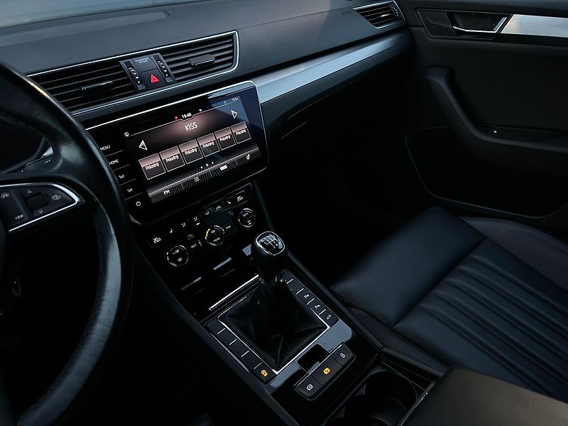 Škoda Superb (2019) 2.0TDI-STYLE-P.KAMERA-TAŽNÉ.Z - fotka 34 z 50