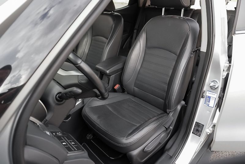 SsangYong Tivoli 1.6i 94kW Edition GO - fotka 19 z 30