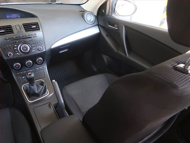 Mazda 3 (2012) 1.6, Serv.kniha, Tempomat - fotka 8 z 17