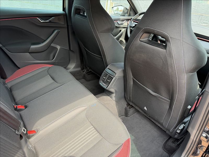 Škoda Scala 1.5 TSI Monte Carlo - fotka 24 z 26