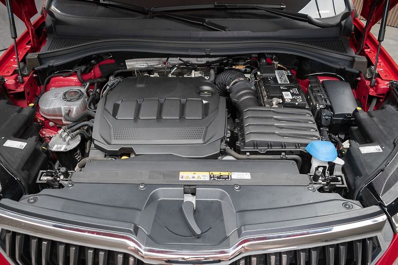 Škoda Kodiaq TDI 147kW 4x4*L&K*TAŽNÉ*ČR 1.M - fotka 43 z 51