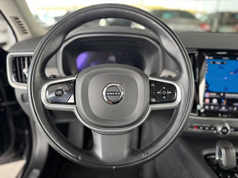 Volvo V90 T6 AWD*Recharge*KeyLess*Tažné - fotka 25 z 37