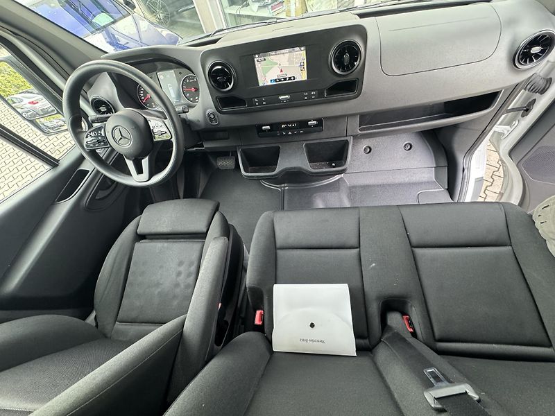 Mercedes-Benz Sprinter (2022) 317CDi Aut.Navi,Kamera,Tažné - fotka 15 z 22