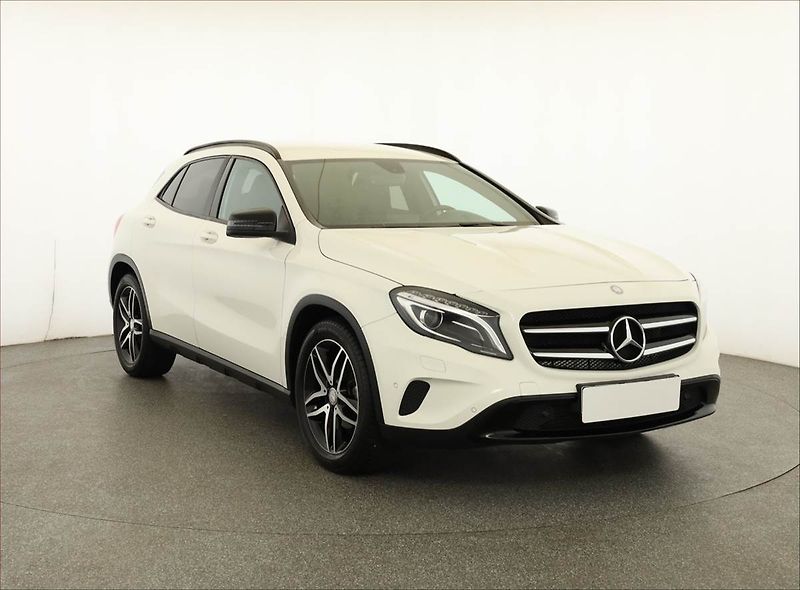 Mercedes-Benz GLA (2014) 200 CDI, 4X4, Automat - fotografie inzerátu