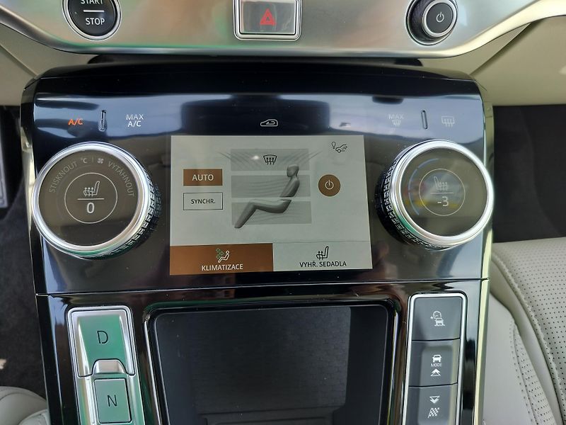 Jaguar I-Pace EV400 AWD HSE, navi, kůže     - fotka 17 z 36