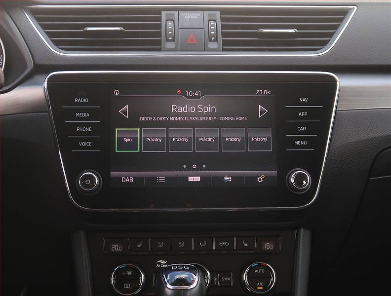 Škoda Superb (2019) Style 2.0 TDI, Automat - fotka 12 z 25