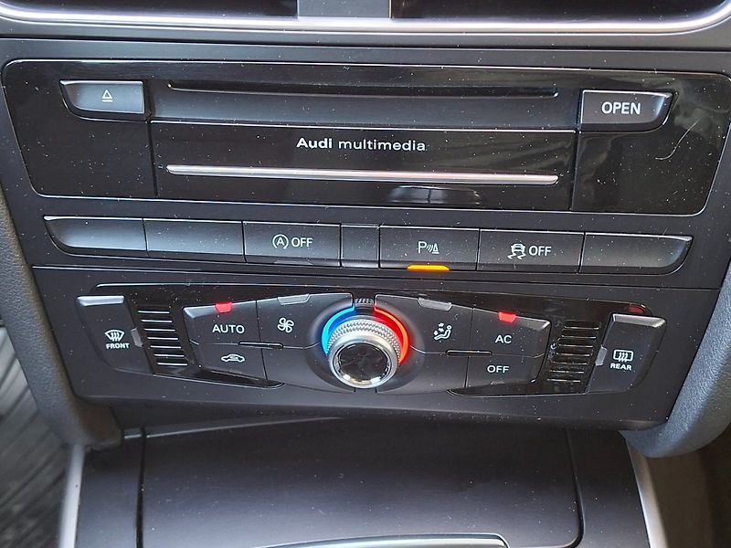 Audi A4 Allroad (2012) 2.0TDI 130kW MAN QUATTRO - fotka 15 z 43