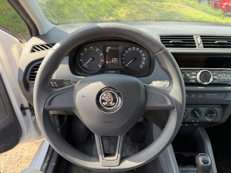 Škoda Fabia 1.0 TSI - fotka 17 z 21