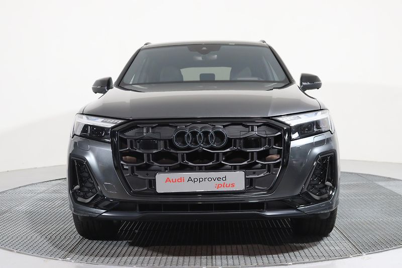 Audi Q7 S LINE 50 TDI QUATTRO - fotka 2 z 26