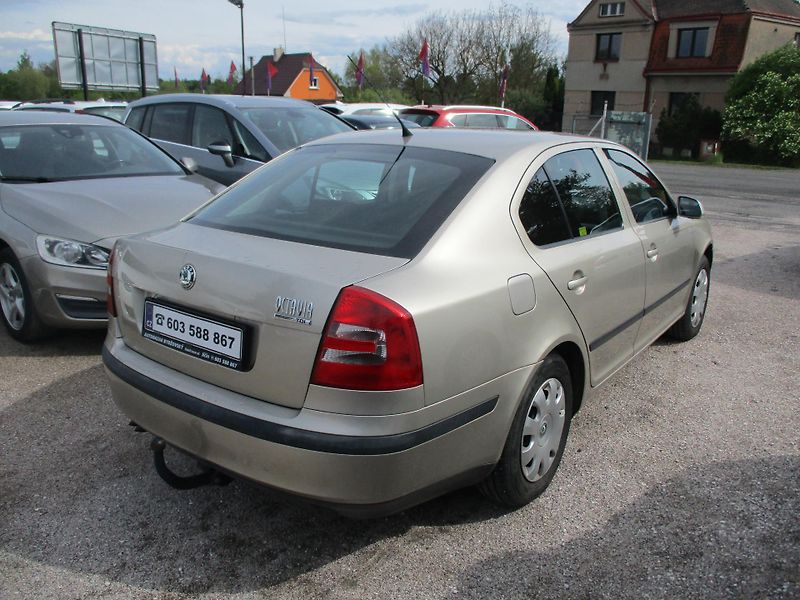 Škoda Octavia (2006) II 1,9 TDi - fotka 3 z 11