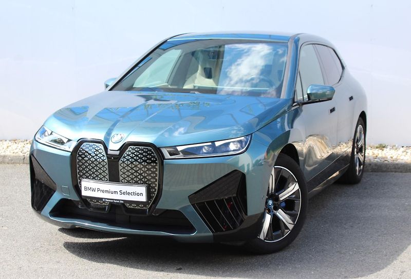 BMW iX xDrive40 - fotografie inzerátu