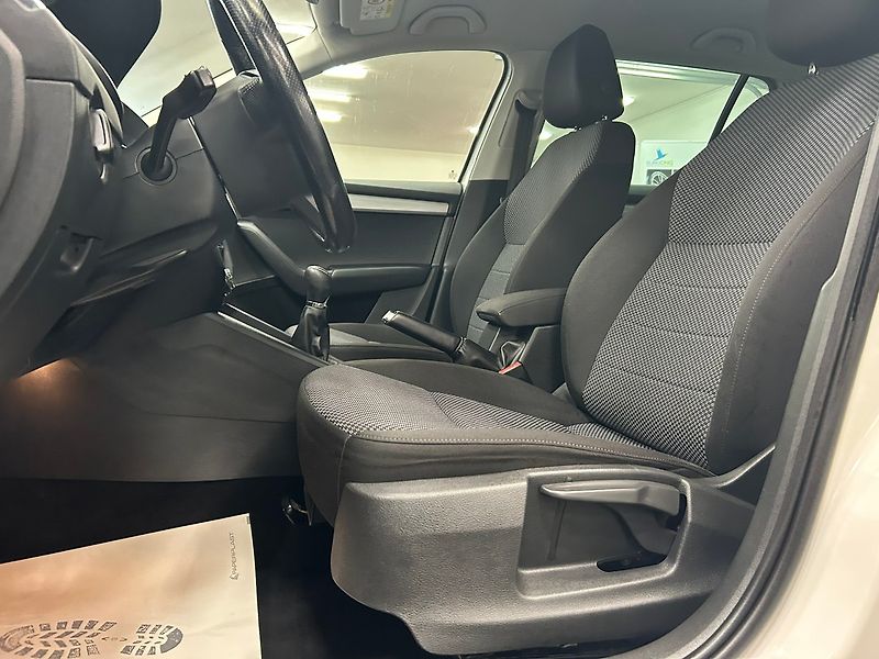 Škoda Octavia (2018) 1.4 G-Tec Ambition 2018 | Záru - fotka 17 z 71