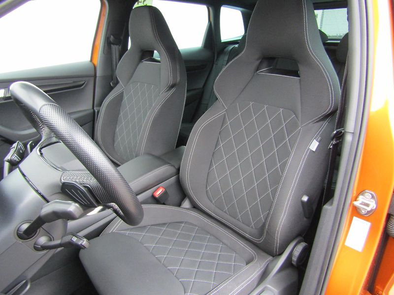 Škoda Karoq FL 4x4 Sportline 2.0 TDI CR /1 - fotka 18 z 30