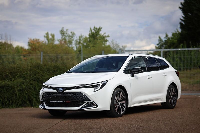 Toyota Corolla TS 1.8. Hybrid Style - zimní s - fotka 3 z 24