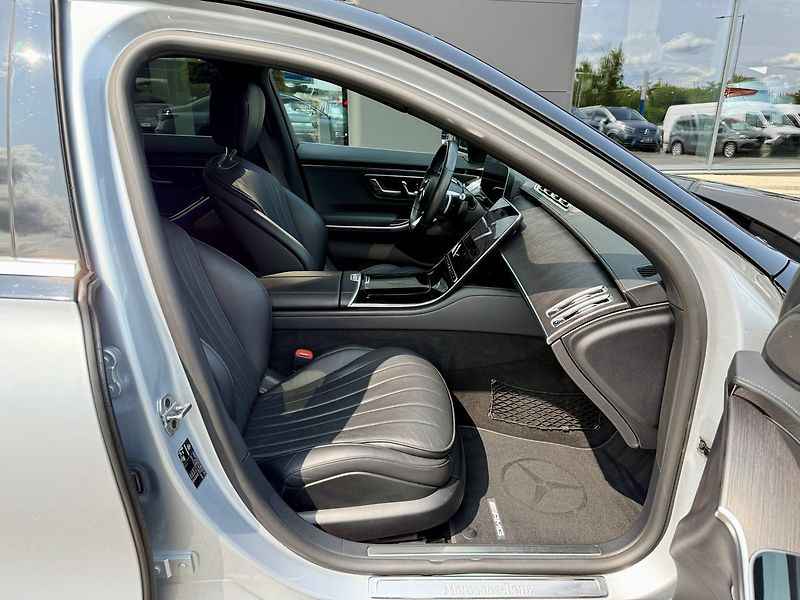 Mercedes-Benz Třídy S (2021) 350 d 4MATIC - fotka 41 z 48