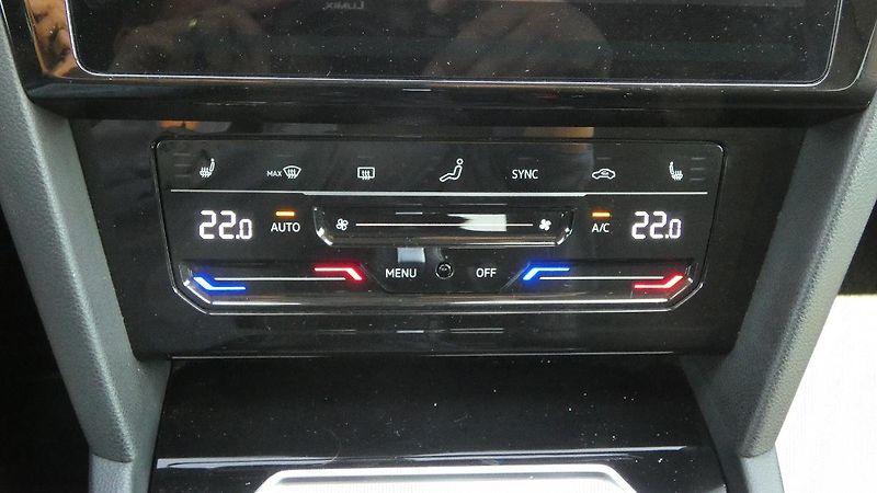 Volkswagen Arteon Shooting Brake 2.0 TDI DSG 4Mo - fotka 16 z 25