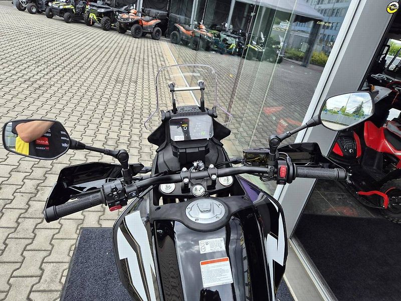 CFMOTO 450 MT-R (2026) - fotka 38 z 78