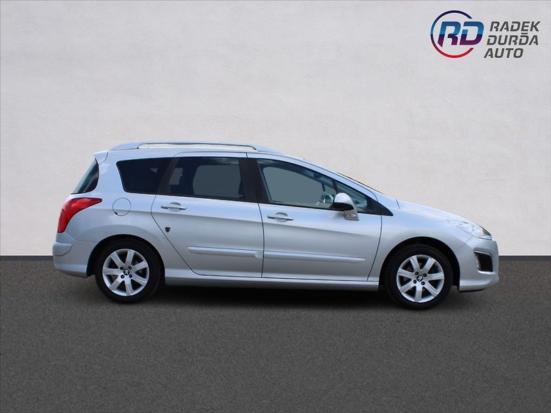 Peugeot 308 1,6 i  NOVÉ V ČR,1.MAJITEL - fotka 4 z 26