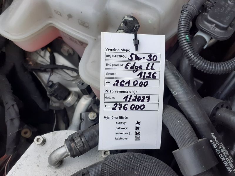 Volkswagen Passat Variant (2015) 2.0 TDi 176 Kw 4x4 DSG - fotka 31 z 47