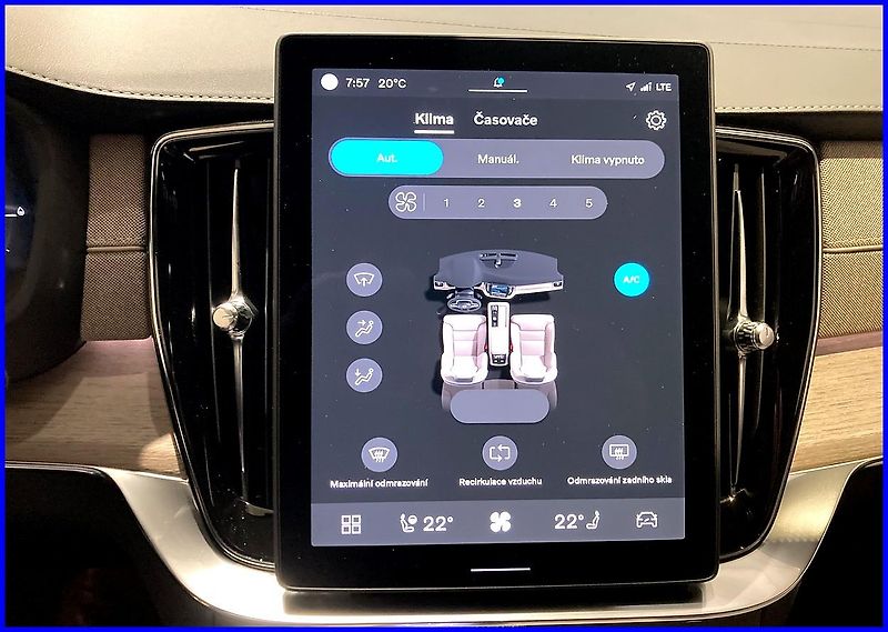 Volvo XC90 (2026) B5 AWD PLUS BRIGHT  - fotka 16 z 20