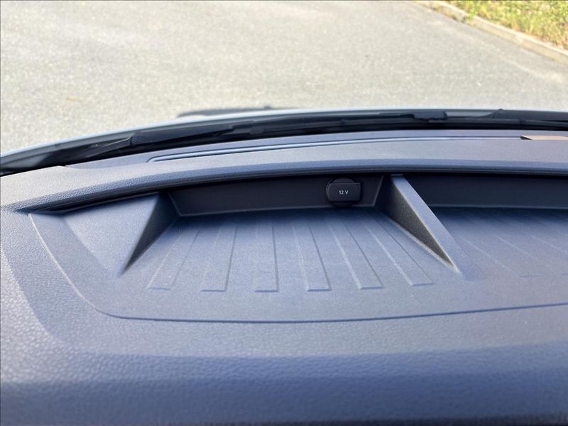 Volkswagen Multivan 2,0 TDI Comfortline 4x4 AUT - fotka 43 z 49