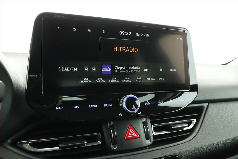 Hyundai i30 (2024) Smart 1.0 T-GDI, ČR,1.maj - fotka 16 z 20
