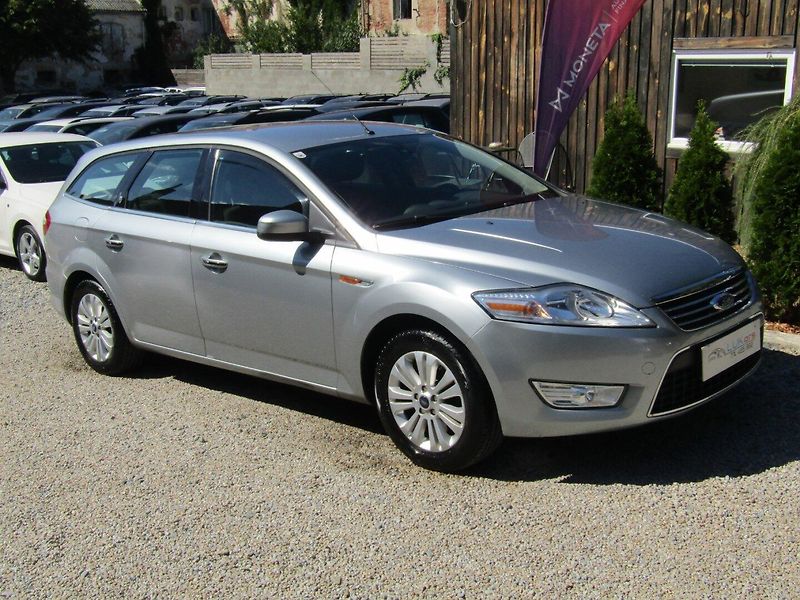 Ford Mondeo (2008) 2.0 TDCi GHIA 1.MAJITEL - fotka 7 z 43