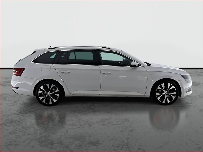 Škoda Superb (2017) Laurin&Klement 2.0 TDI 4x4 - fotka 6 z 24