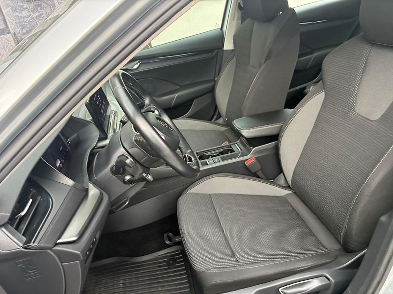 Škoda Octavia (2023) 2.0TDi, 85KW, ACC, KEYLESS,DPH - fotka 24 z 24