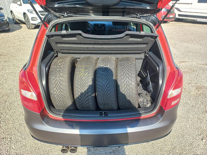 Škoda Fabia (2013) 1.2TSi 63kW Monte Carlo - fotka 12 z 19