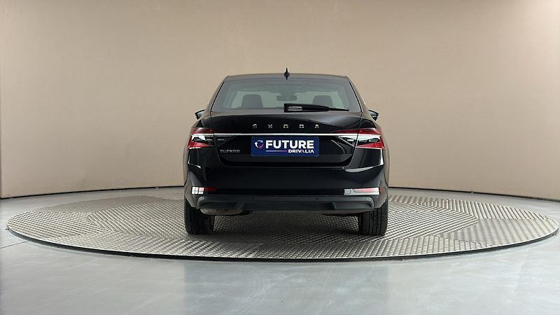 Škoda Superb 2.0 TDI DSG 4x4 Style - fotka 5 z 30