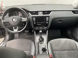 Škoda Octavia (2015) 2.0 TDi 4x4, ČR, servis - náhled 8