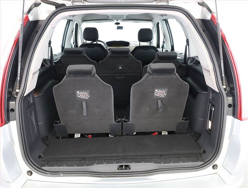 Citroën C4 Picasso (2009) 1.6 HDi, Automat, 7 míst - fotka 15 z 16