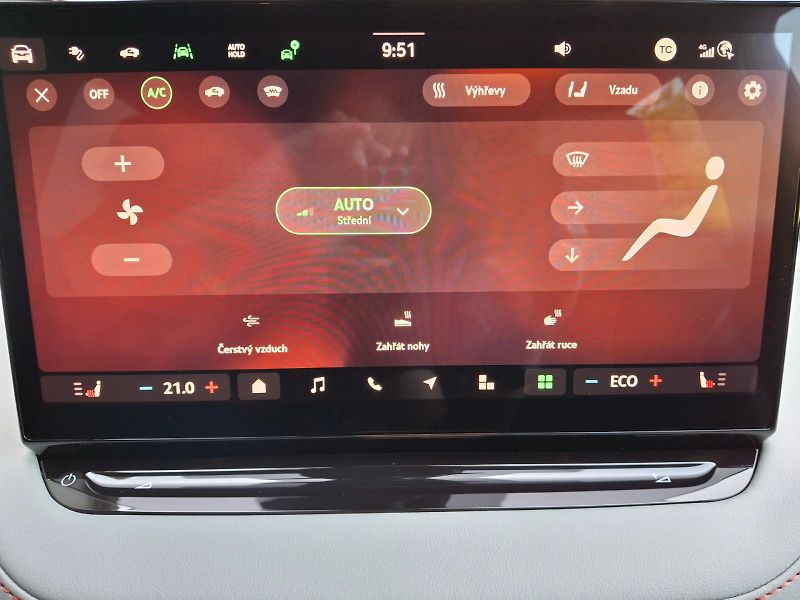 Škoda Elroq (2025) Premium Lodge 50 125kW - fotka 19 z 35