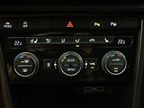 Volkswagen T-Roc 1,0 TSI Virtual LED Webasto - náhled 20