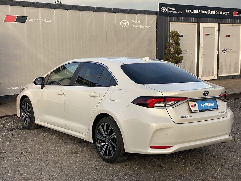 Toyota Corolla 1.8HSD, ČR, StyleTech, DPH - fotka 6 z 15