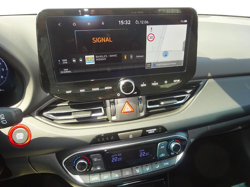 Hyundai i30 1.5 T-GDI 103kW DCT N-Line - fotka 16 z 20