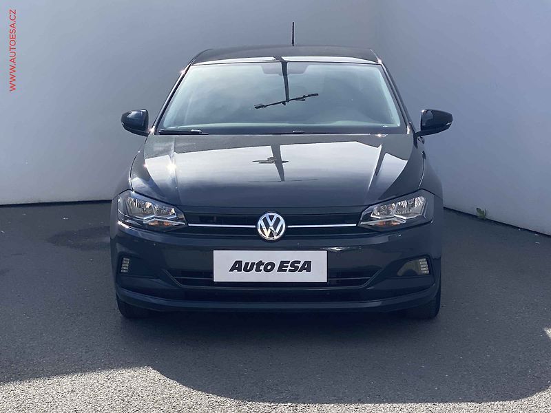 Volkswagen Polo (2019) 1.0 TSi, IQ Drive, navi - fotka 2 z 18