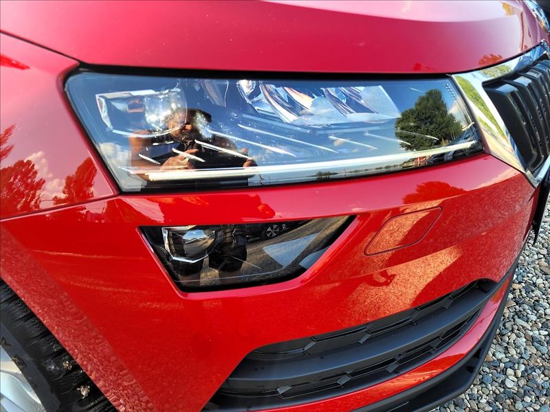Škoda Karoq 1,0 TSI,Style,TFT,4x výhřev,le - fotka 48 z 50